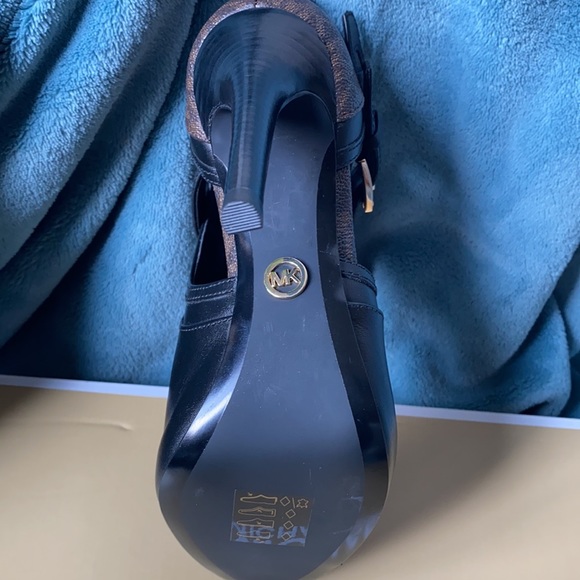 COPY - Micheal Kors Blaze Open Toe Bootie - Picture 7 of 8